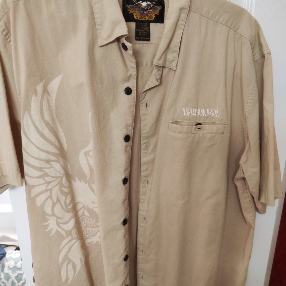 Harley-Davidson Men's Tan Button-Up Shirt